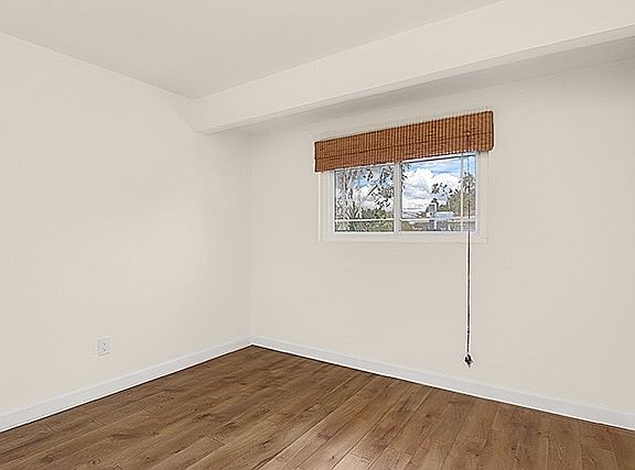 5th image of 4120 Willamette Ave
