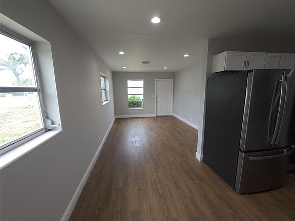 3rd image of 1434 8th Street