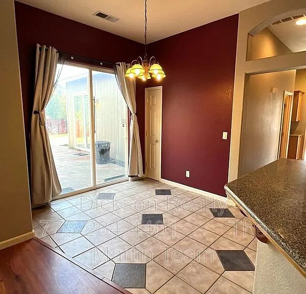 3340 Sansol Ct — Photo 9