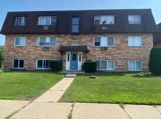 1222 E Long Valley Dr #1B, Palatine, IL 60074