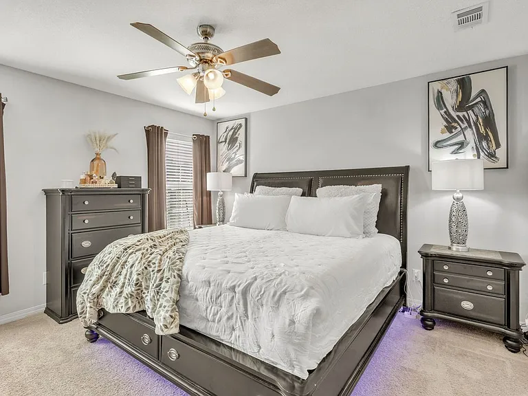 503 Eisenhower Dr — Photo 15
