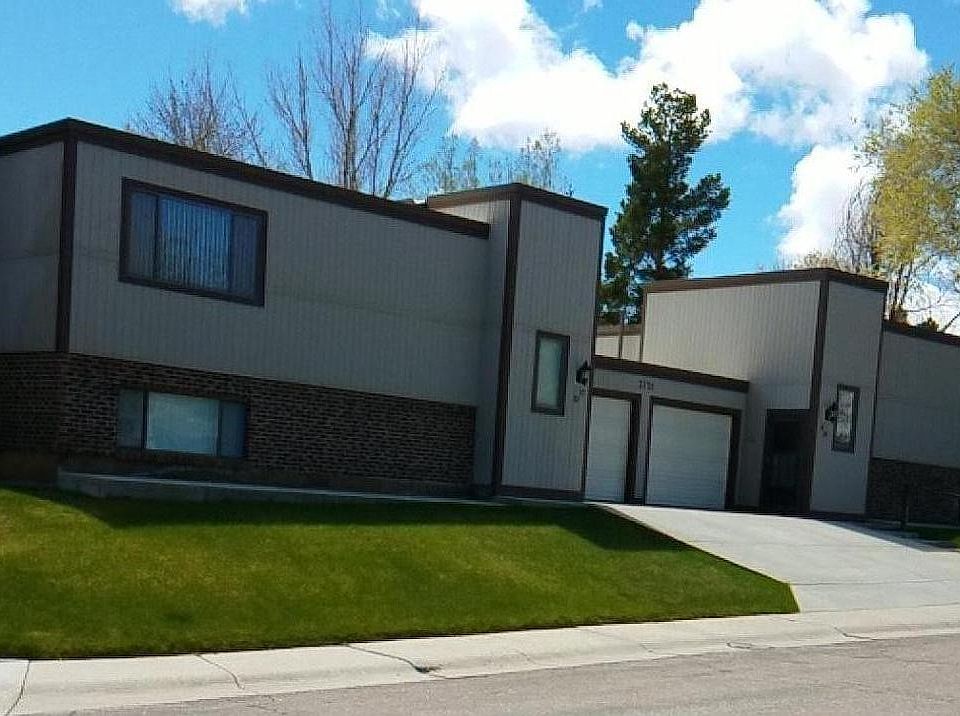 Private unit in a quite residential neighborhood.