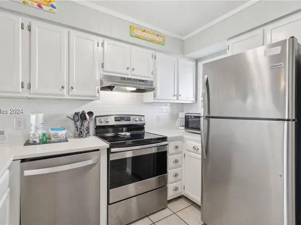 663 William Hilton Pkwy APT 1417, Hilton Head Island, SC 29928