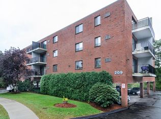 209 Riverview Ave APT 37, Newton, MA 02466
