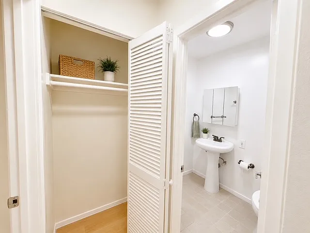 1937 N Bronson Ave #6 — Photo 2