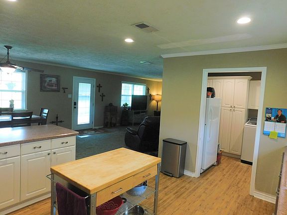 5th image of 1589 County Road 2301
