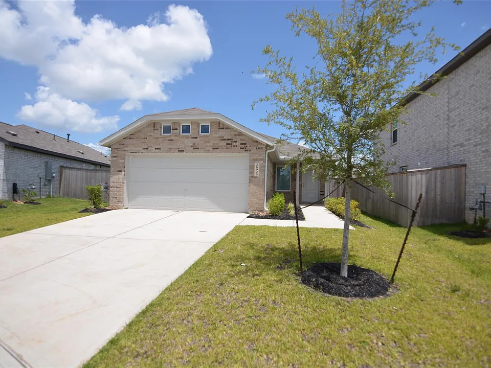 26926 Dalmatian Bellflower Dr