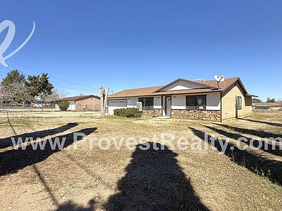 3rd image of 18964 Live Oak St