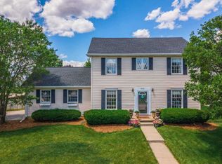 1012 Kings Mill Rd, Normal, IL 61761