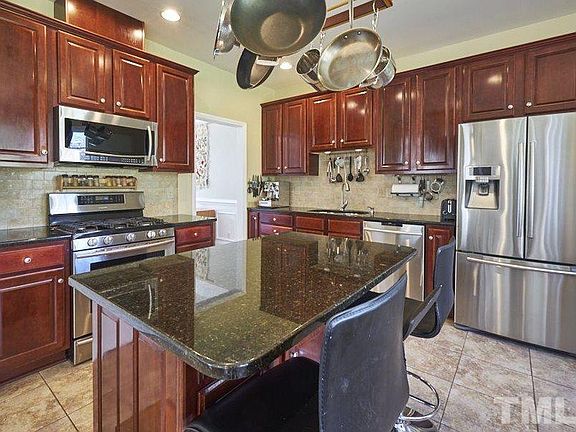 5th image of 3116 Chelmsford Dr