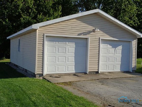 2nd image of 13229 Township Road 215