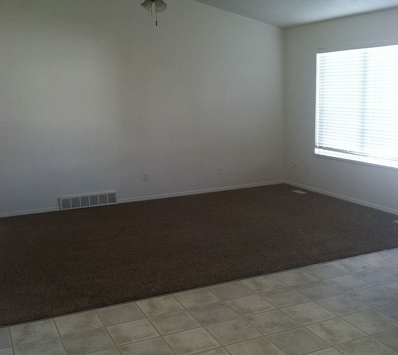 2nd image of 2041 E Sunrise Dr