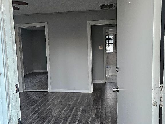 2nd image of 2105 Farrington St