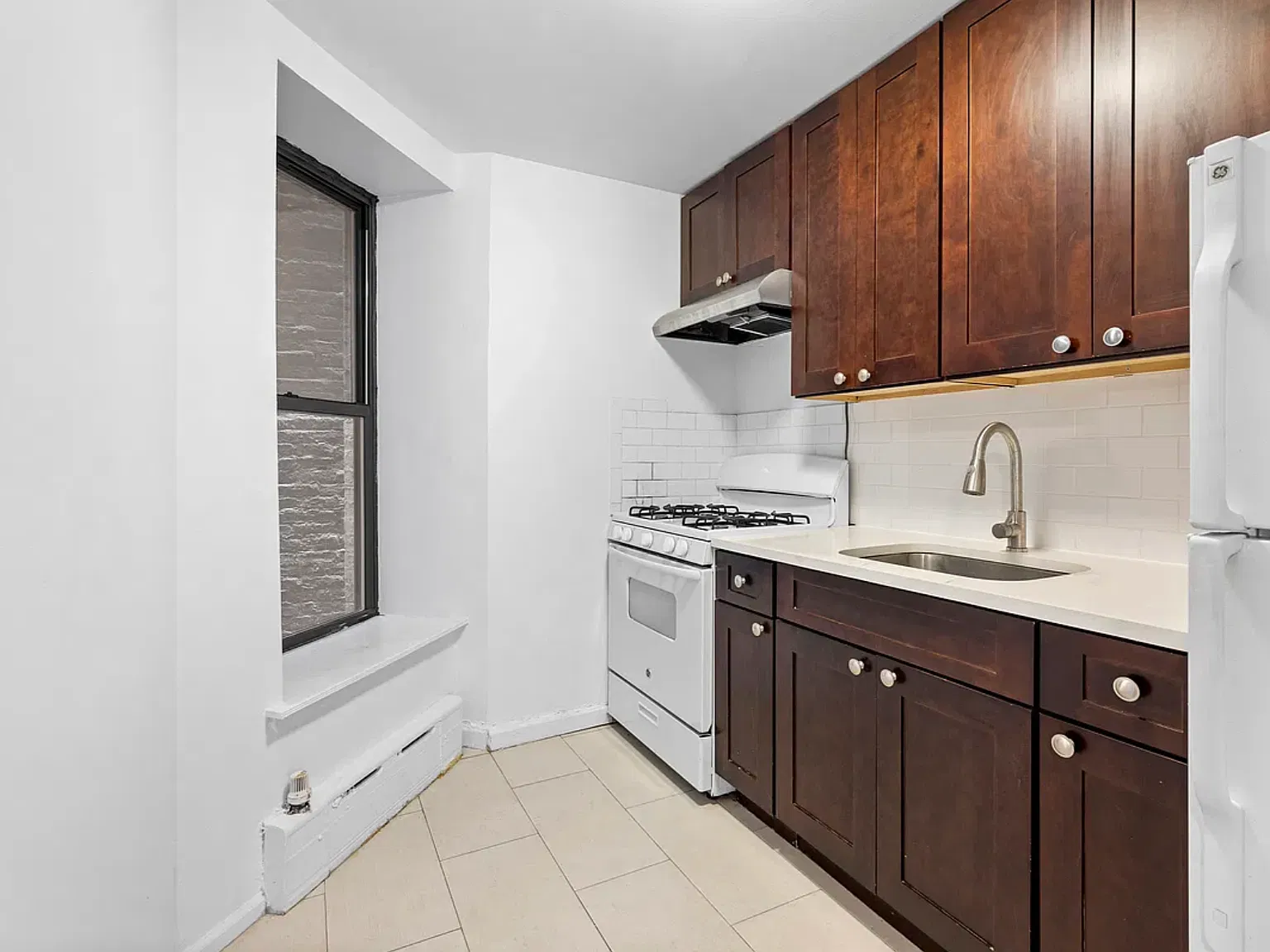 133 Edgecombe Avenue — Photo 2