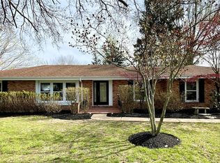 114 Lighthorse Dr, Chesterfield, MO 63017