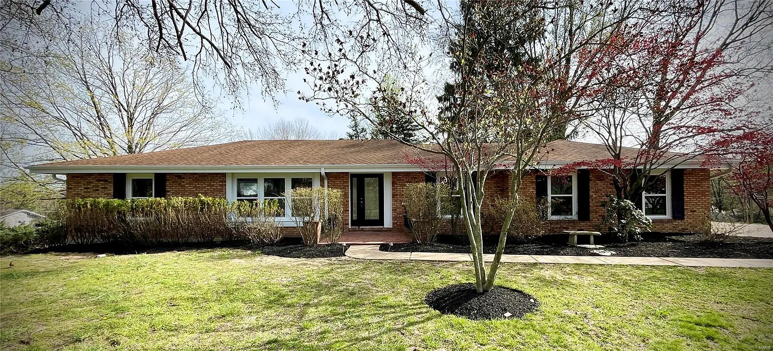 114 Lighthorse Dr photo 1