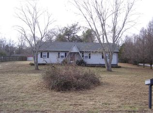 4341 S Creek Dr, Cookeville, TN 38506