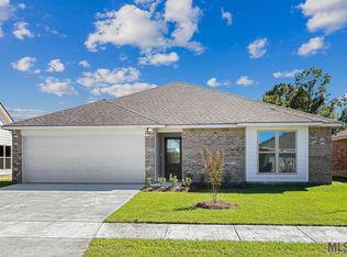 1340 W Amber St, Gonzales, LA 70737