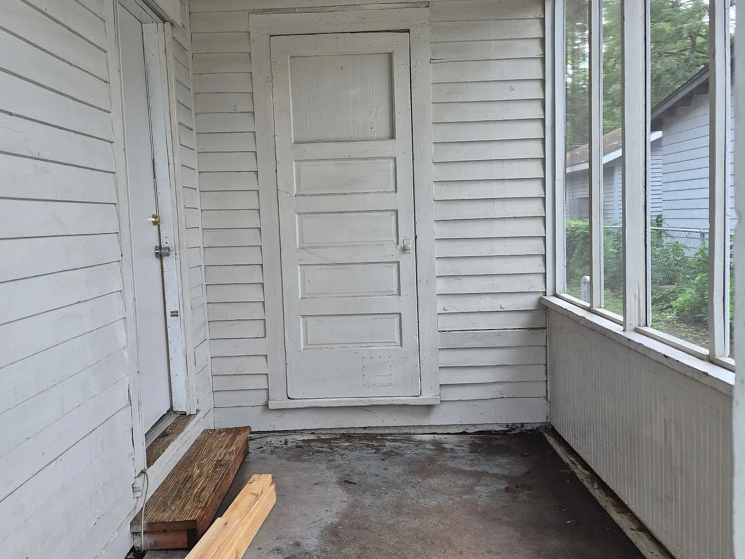 4 bed, 1668 sqft, $2,400 — Photo 2