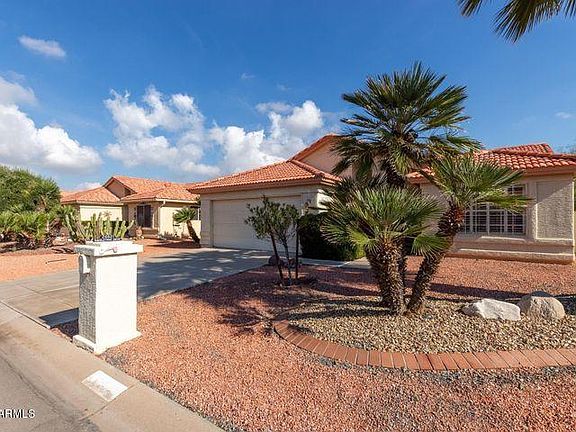 2nd image of 26621 S Saddletree Dr