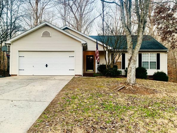 217 Leafmore Ct