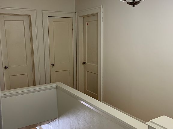 4th image of 817 7th St SE