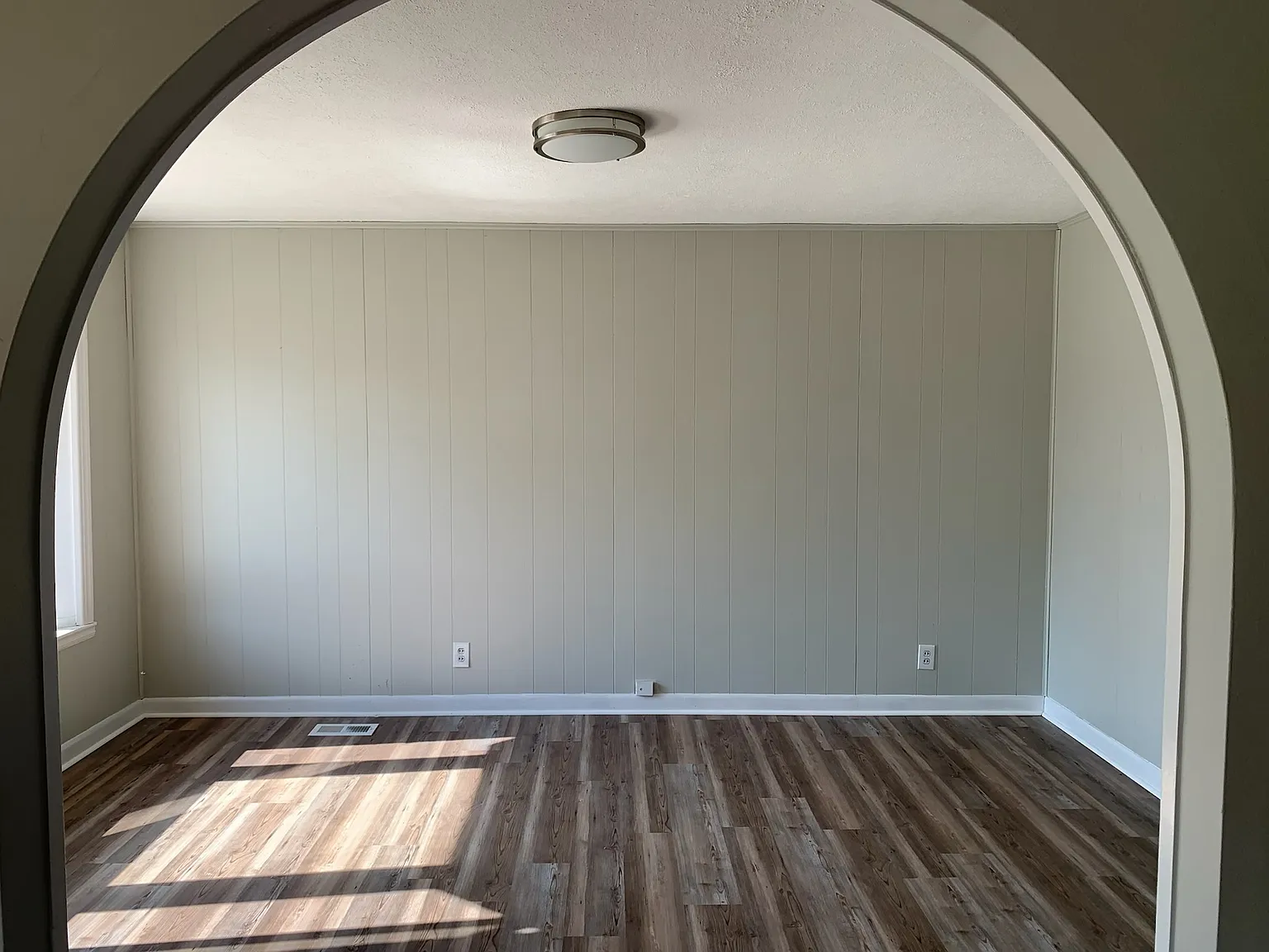 4 bed, 1325 sqft, $1,400 — Photo 3