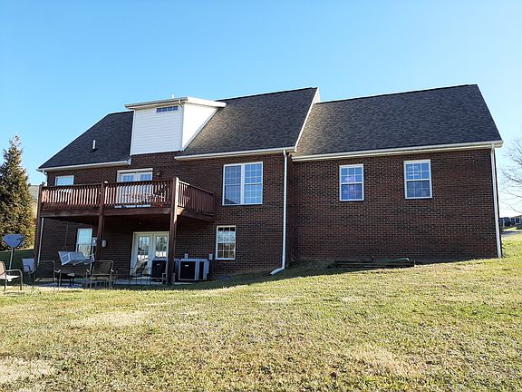 2nd image of 71 Regency Ct