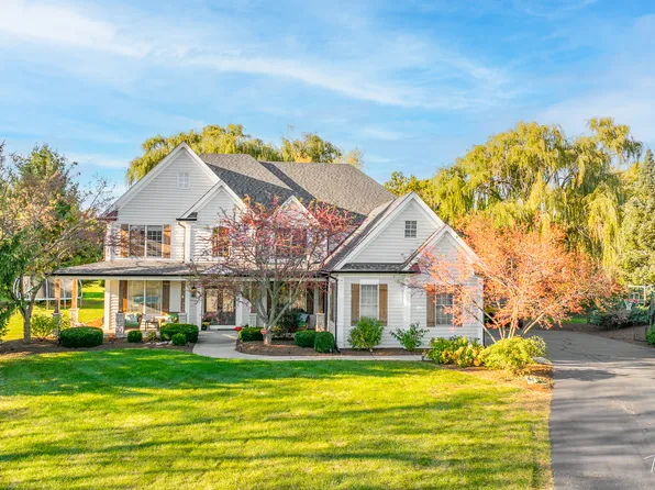 38W330 Yaupon Ct, St Charles, IL 60175