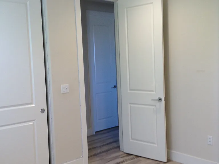 413 Wayland Loop — Photo 23