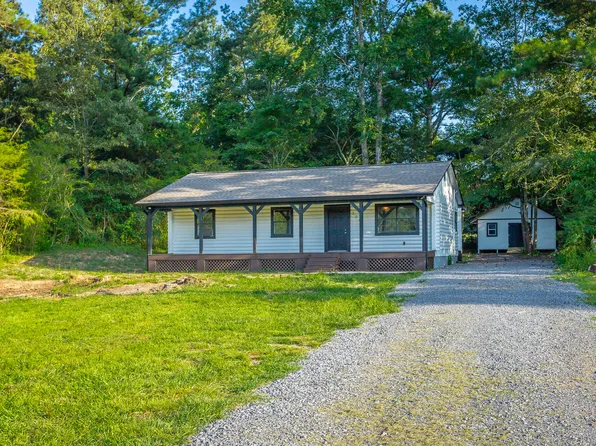 304 Bonavista Ln, Tunnel Hill, GA 30755