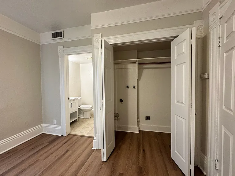 1504 E Street — Photo 6