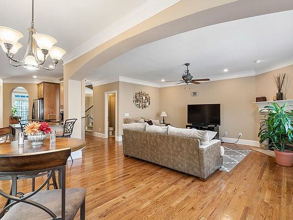 4th image of 4413 Wilkerson Manor Dr SE #4