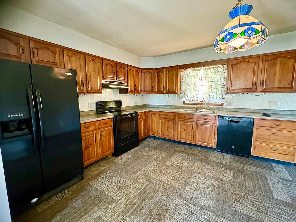 28680 Anthony Dr, Logan, OH 43138 | Zillow