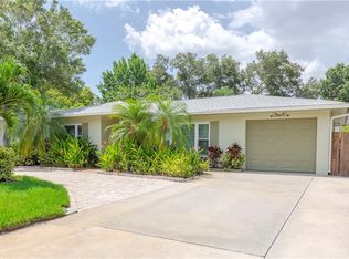 907 6th Ave SW, Largo, FL 33770