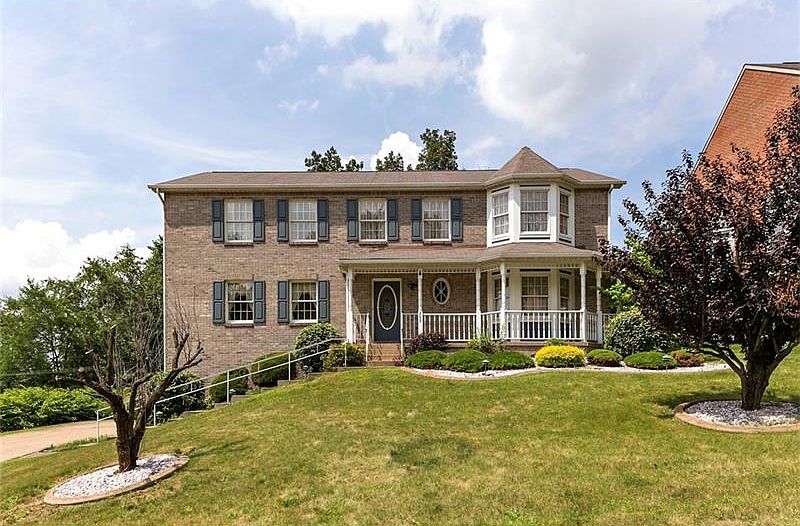 1st image of 205 Villa Manor Dr