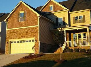 620 Crimson Oak Ln, Fuquay Varina, NC 27526