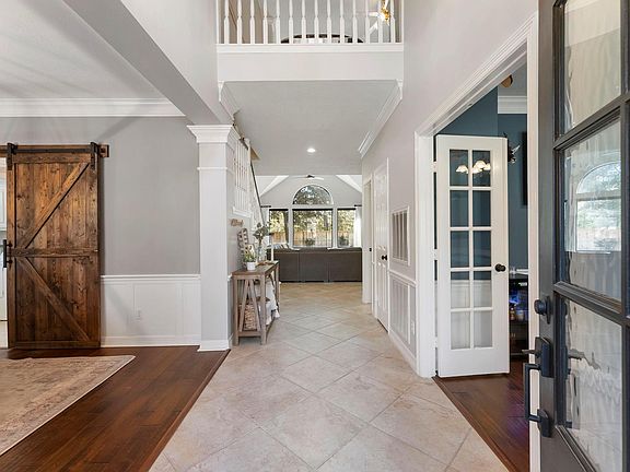 5th image of 135 W Slatestone Cir