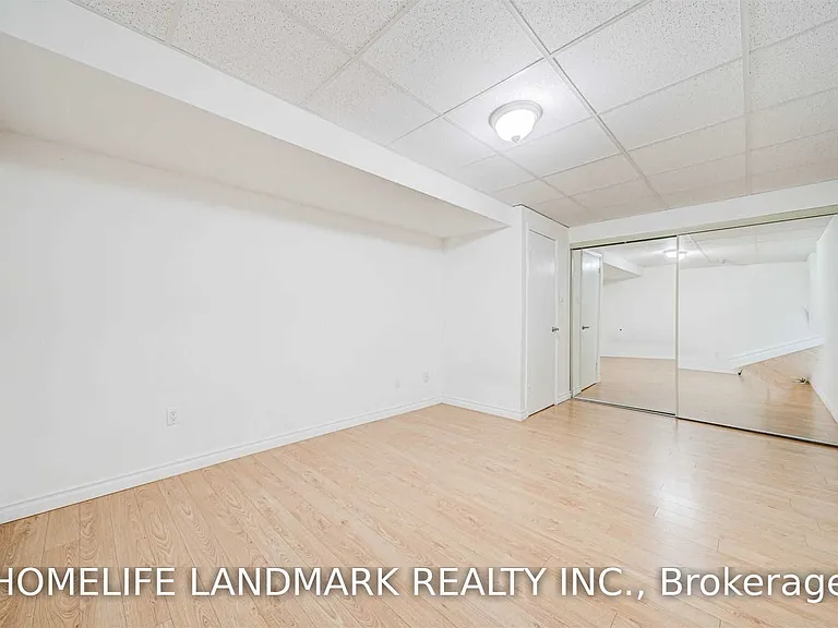 171 Greenfield Ave #BASEMENT — Photo 4