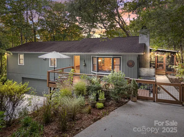 197 Tip Top Rd, Brevard, NC 28712