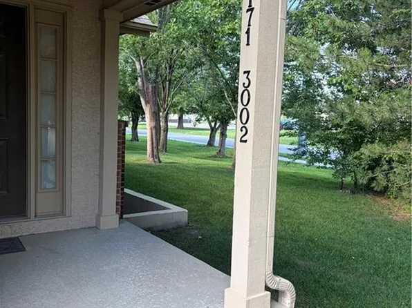 15171 S Symphony Dr Suite 3002, Olathe, KS 66062