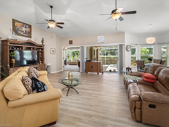 3rd image of 6584 Willow Lake CIR