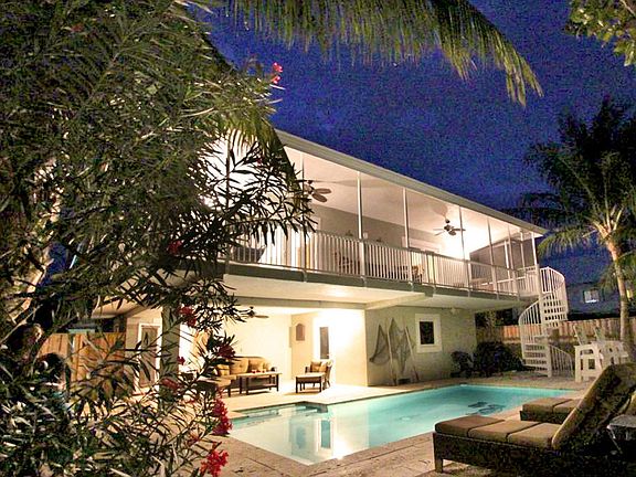 4th image of 141 Tequesta St