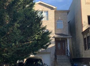 229 2nd St, Newark, NJ 07107