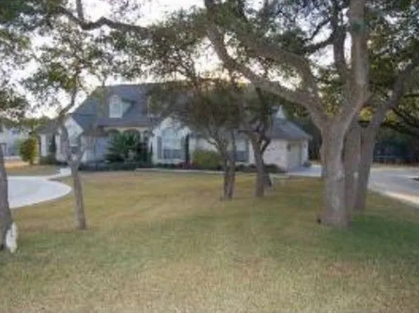 547 Broken Lance Dr, Dripping Springs, TX 78620