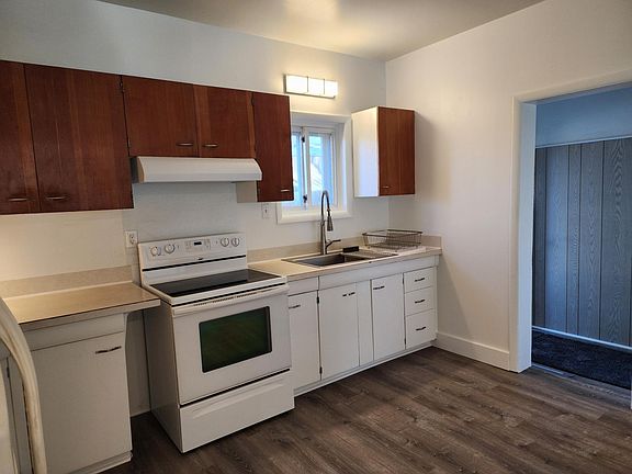 4th image of 109 S K St