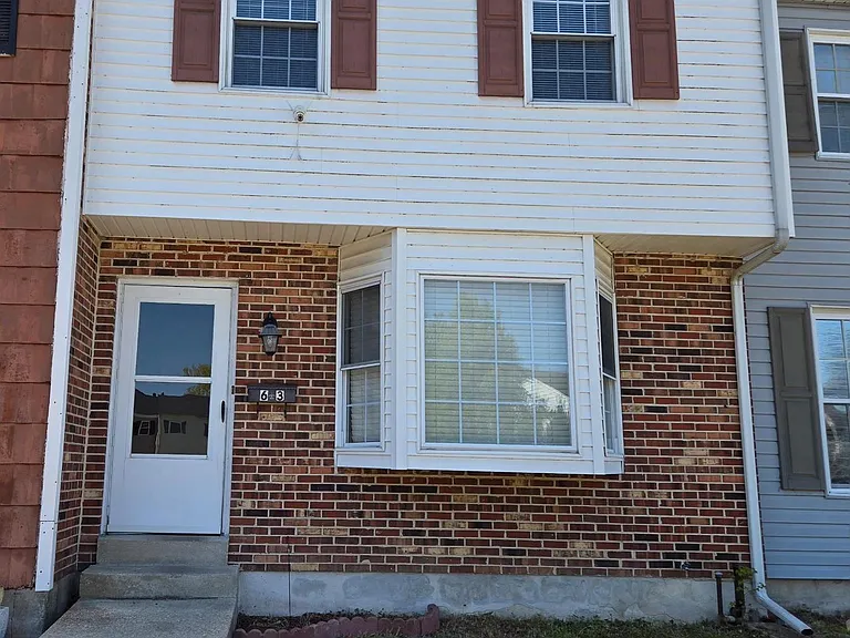 63 Forest Creek Dr — Photo 2