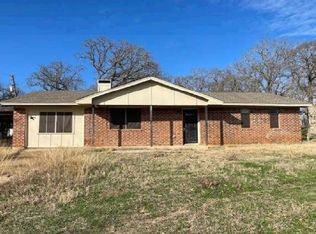 803 Lakewood Dr, Alvarado, TX 76009