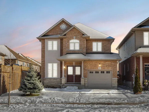 7 Colorado Blvd, Hamilton, ON L0R 1P0