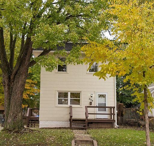 2124 17th St #1 DOWN